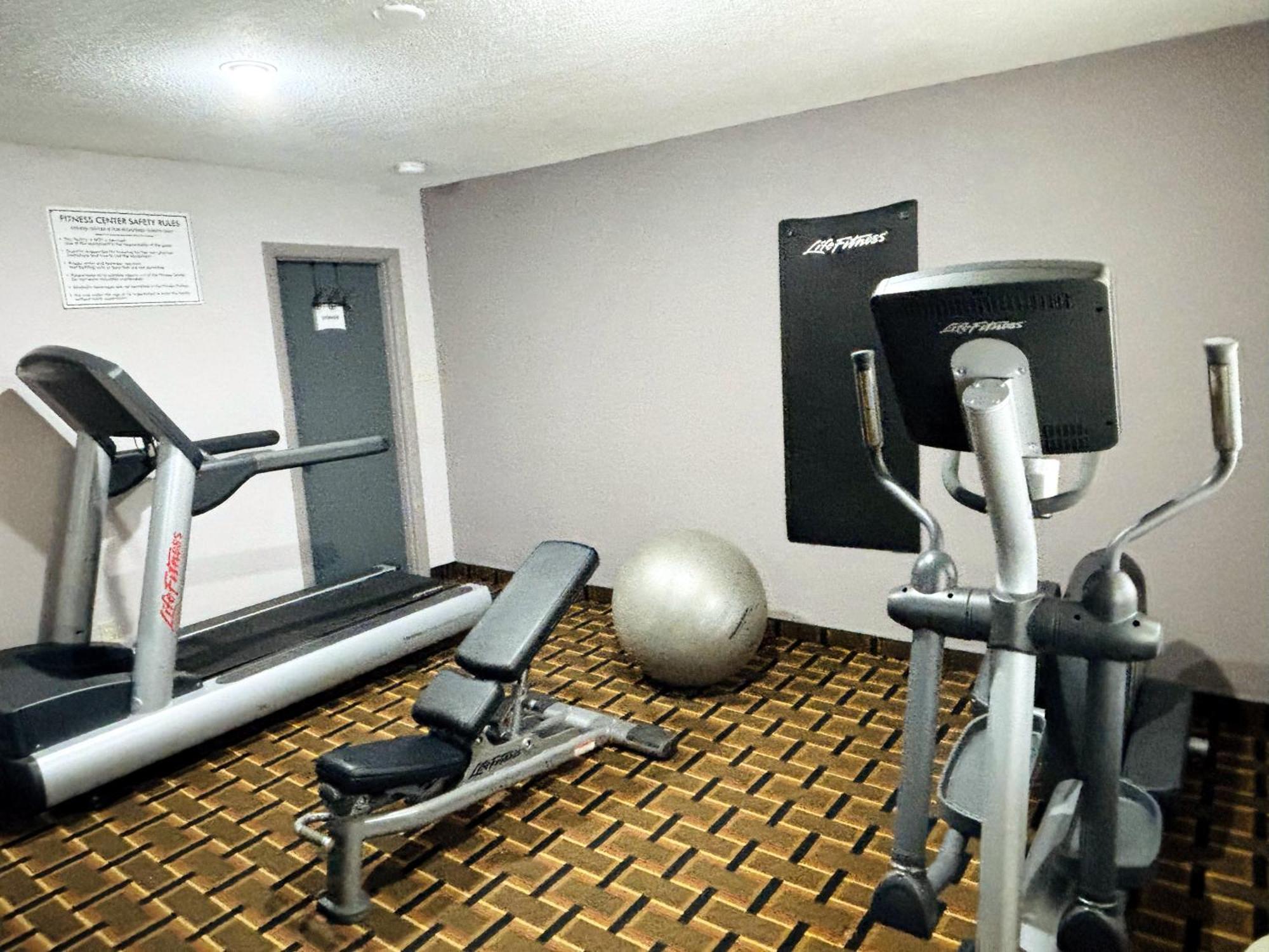 Quality Inn Raynham - Taunton Exterior foto